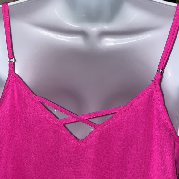 Beautiful junior’s sexy top - Picture 3 of 7